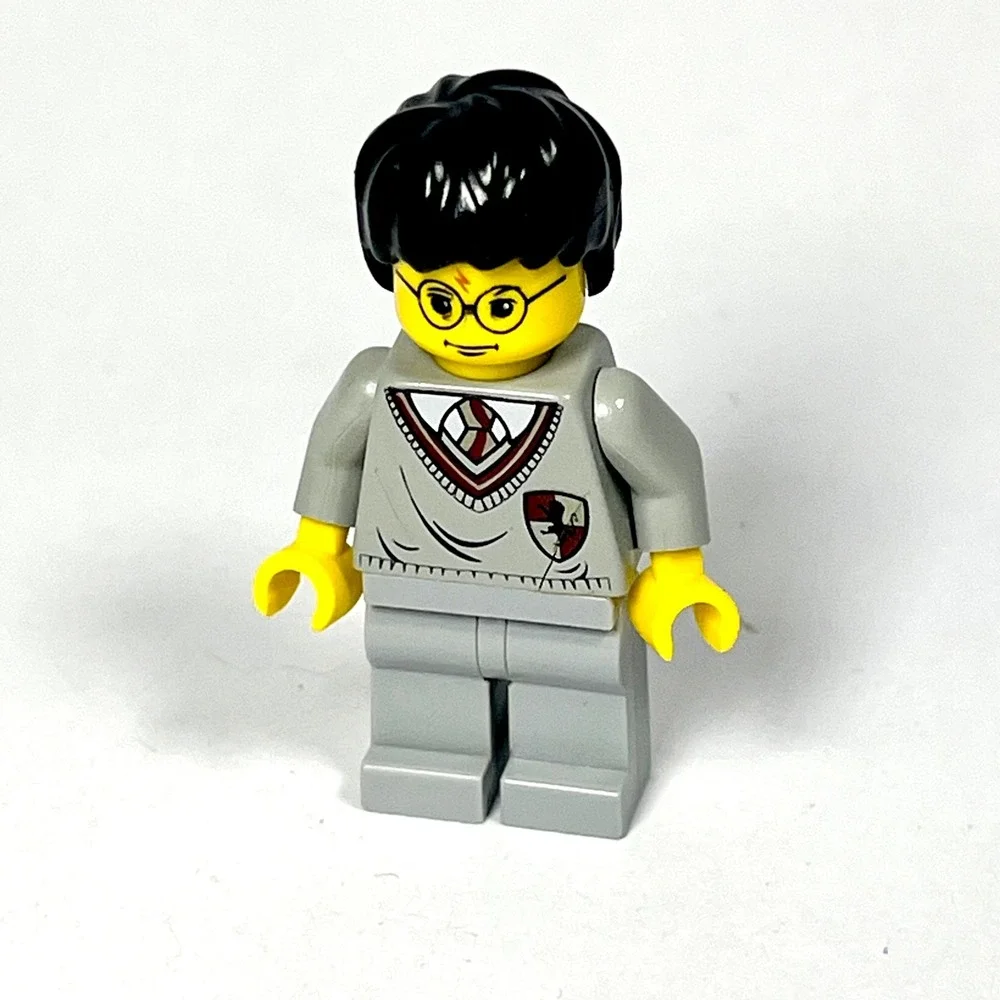 LEGO Harry Potter Minifigure hp005 Yellow Head Light Gray Gryffindor Sweater